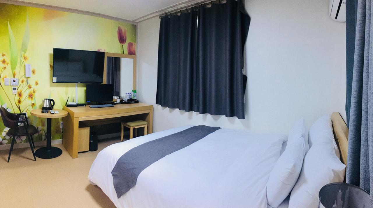 Joy Near Camp Humphres Hotel Pyeongtaek
