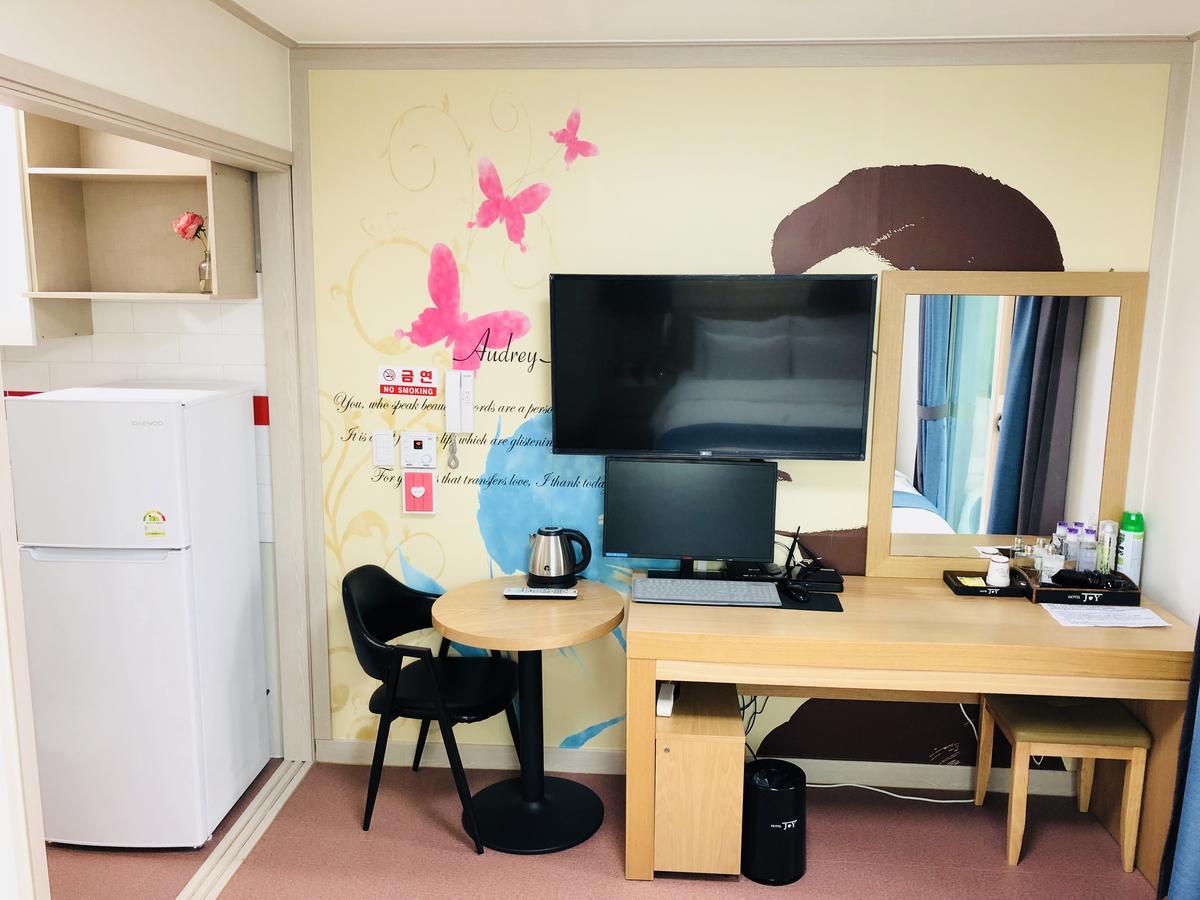 Hotel Joy Near Camp Humphres Pyeongtaek